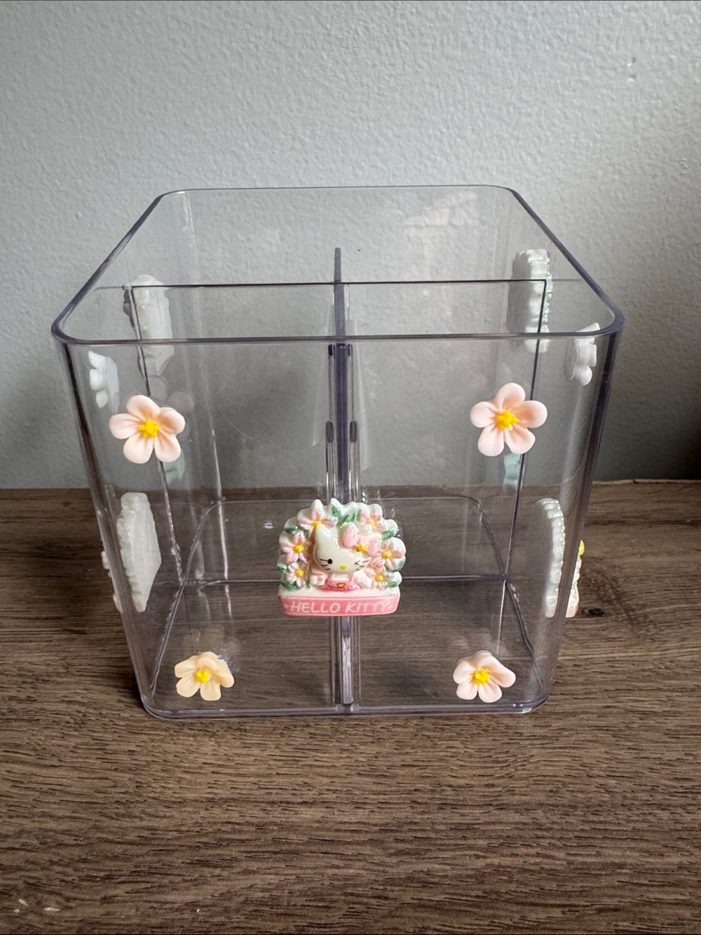 Hello Kitty handmade pen holder
